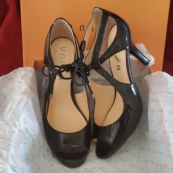 Black patent leather open toe pump - Picture 3 of 7